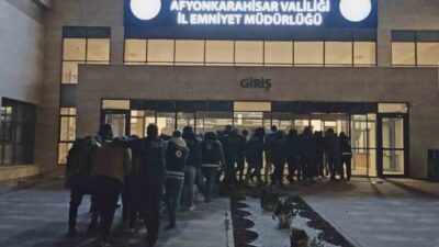 Afyonkarahisar’da yabancı uyruklu şahıslara yönelik gerçekleştirilen operasyonda, 9’u DEAŞ silahlı