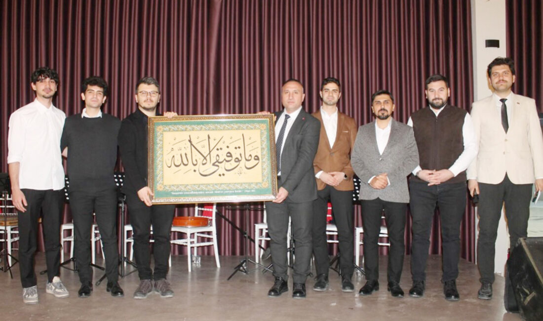 Üç aylar dolayısıyla Çay ilçesinde düzenlenen program, birlik ve beraberlik
