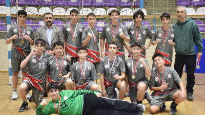 Afyonkarahisar’ın ev sahipliğinde düzenlenen Okul Sporları Hentbol Yıldızlar Grup Müsabakaları,