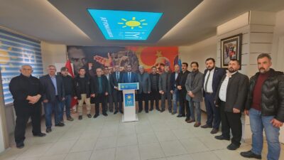 İYİ Parti Afyonkarahisar Merkez İlçe Başkanı İzzet Köken, 18 ilçe