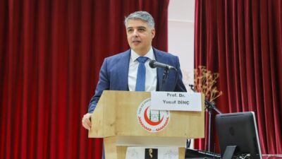 Afyonkarahisar’da faaliyet gösteren Kadınanalar Kültür Derneği, gençlerle birlikte başlattığı aylık