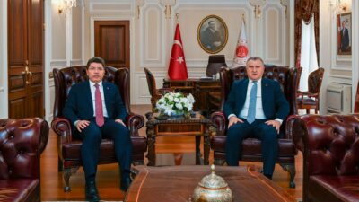Gençlik ve Spor Bakanı Osman Aşkın Bak, Adalet Bakanı Yılmaz