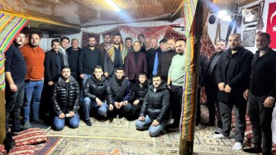 Afyonkarahisar Ülkü Ocakları İl Başkanı Mesut Çetinkaya, yönetim kurulu üyeleri