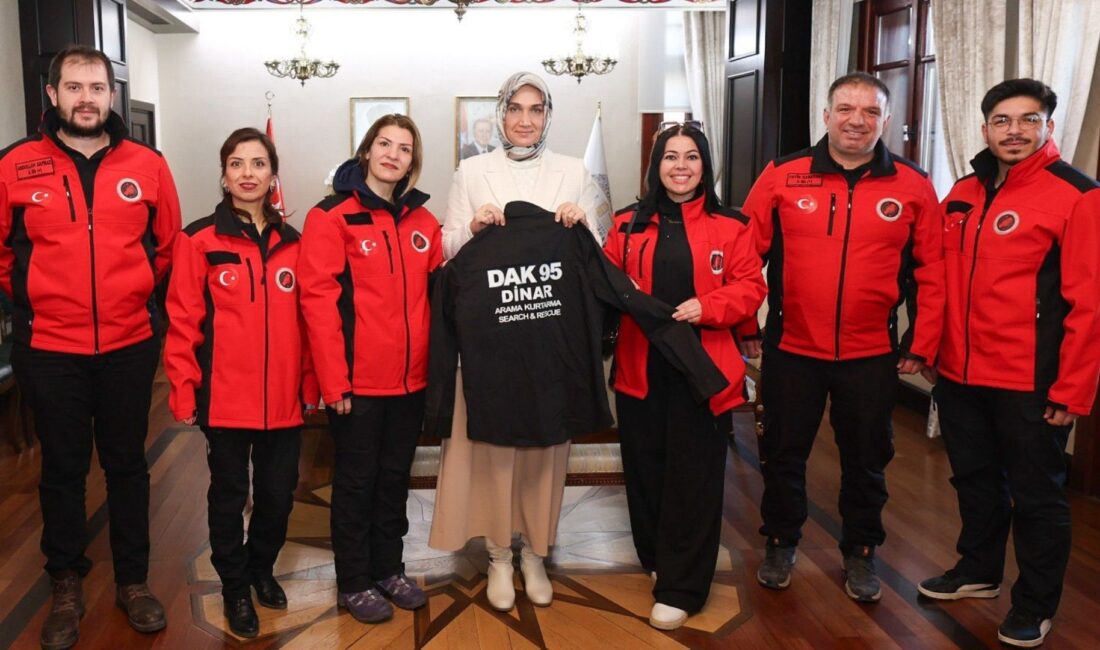 Afyonkarahisar Valisi Doç. Dr. Kübra Güran Yiğitbaşı, Dinar Arama Kurtarma