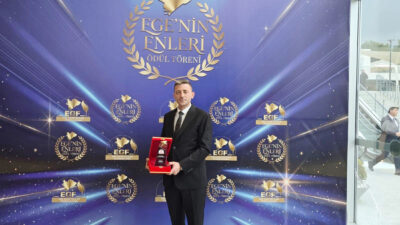 Ege Gazeteciler Federasyonu tarafından düzenlenen ‘Ege’nin Enleri’ Ödül Töreni’nde, Sinanpaşa