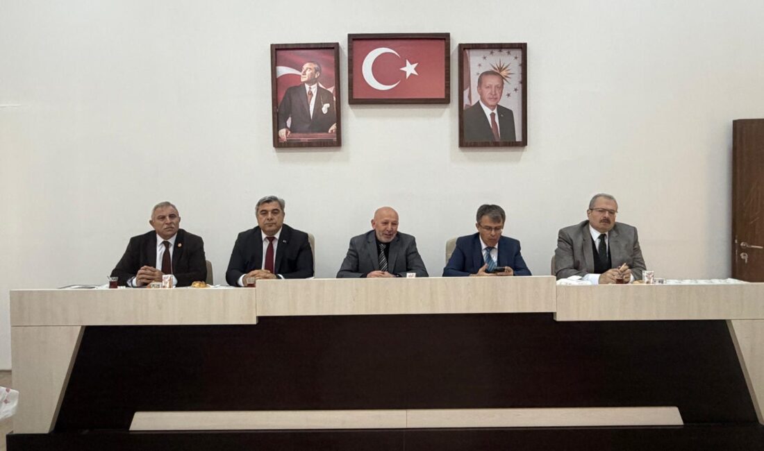 Afyonkarahisar İl Genel Meclisi toplantısında konuşan İl Genel Meclis Başkanı