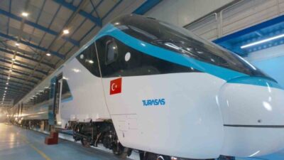 Ulaştırma ve Altyapı Bakanı Abdulkadir Uraloğlu, Milli Elektrikli Hızlı Tren