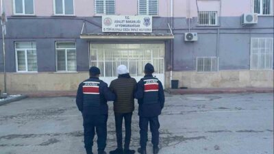 Afyonkarahisar’da çeşitli suçlardan aranan 51 şahıs jandarma tarafından yakalanırken, şahıslardan