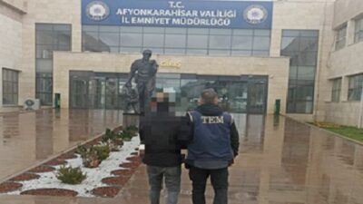 Afyonkarahisar İl Emniyet Müdürlüğü görevlileri aranan şahısların tespiti ve yakalanmasına