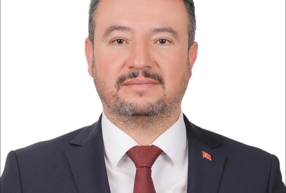 Sandıklı ilçesinde belediye çalışanlarına yönelik bayram ikramiyesi ödemeleri gerçekleştirildi.