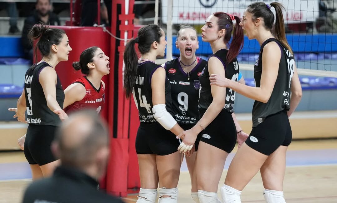 Arabica Coffee House Kadınlar Voleybol 1. Ligi’ni ikinci sırada tamamlayan