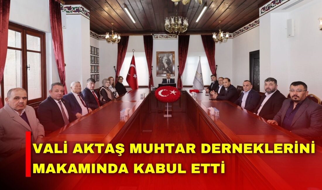 Afyonkarahisar Valisi Dr. Naci Aktaş, hayırlı olsun ziyaretleri kapsamında muhtar