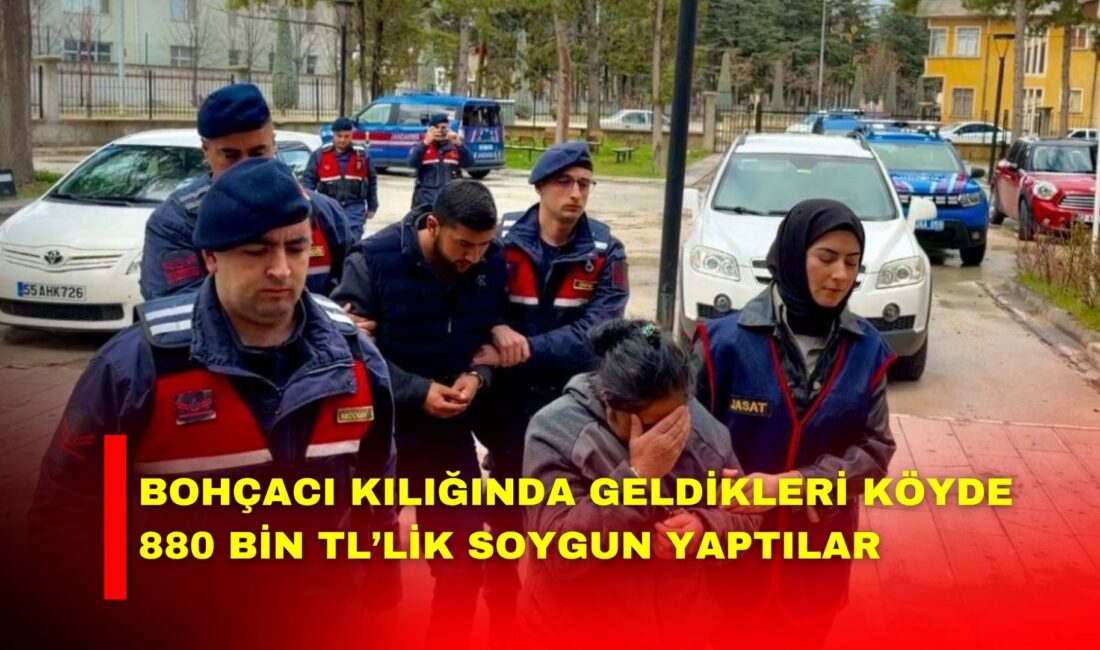 Afyonkarahisar’da bohçacı kılığında gittikleri köyde bir kişinin ev almak için