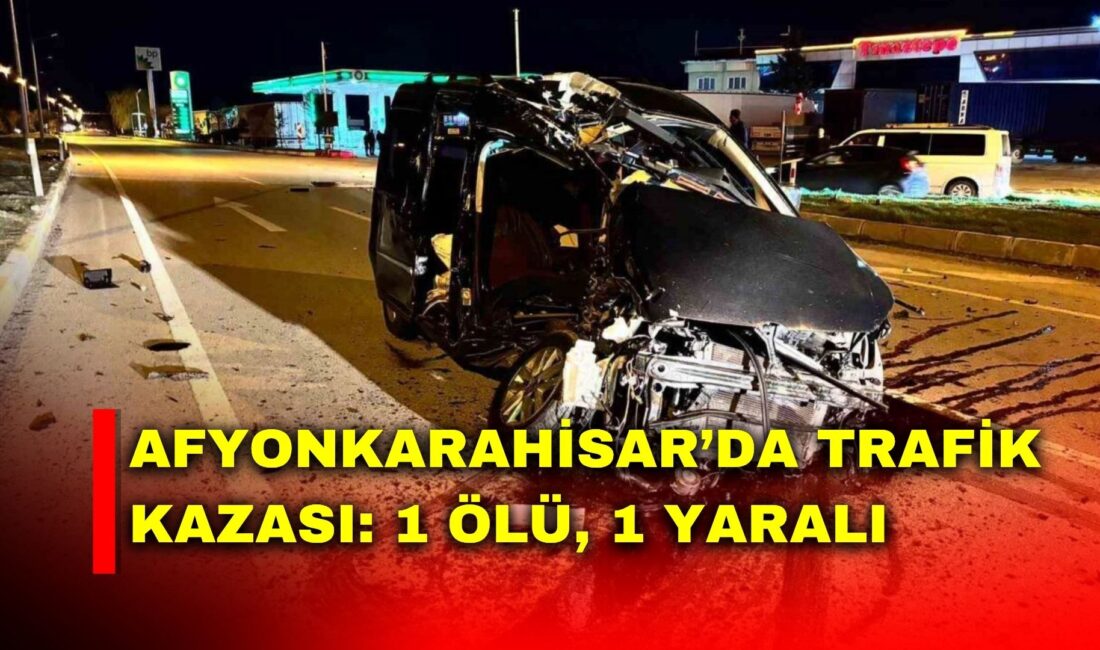 Afyonkarahisar’da hafif ticari araçla tırın çarpışması sonucu meydana gelen trafik