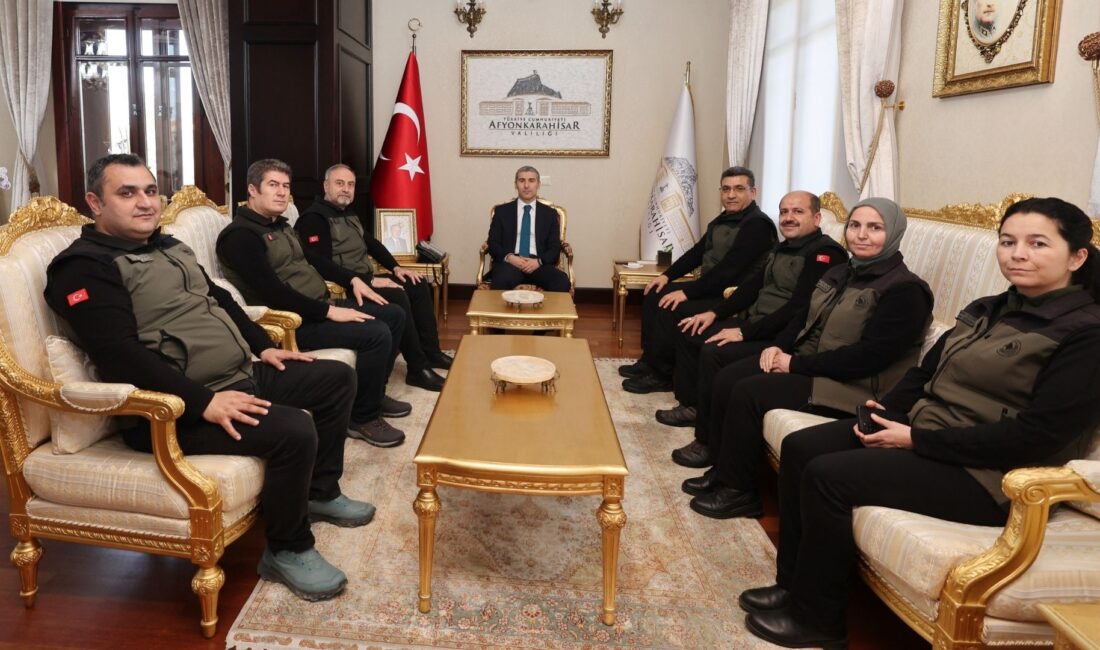 Afyonkarahisar Valisi Dr. Naci Aktaş, göreve başlaması dolayısıyla kendisine yönelik