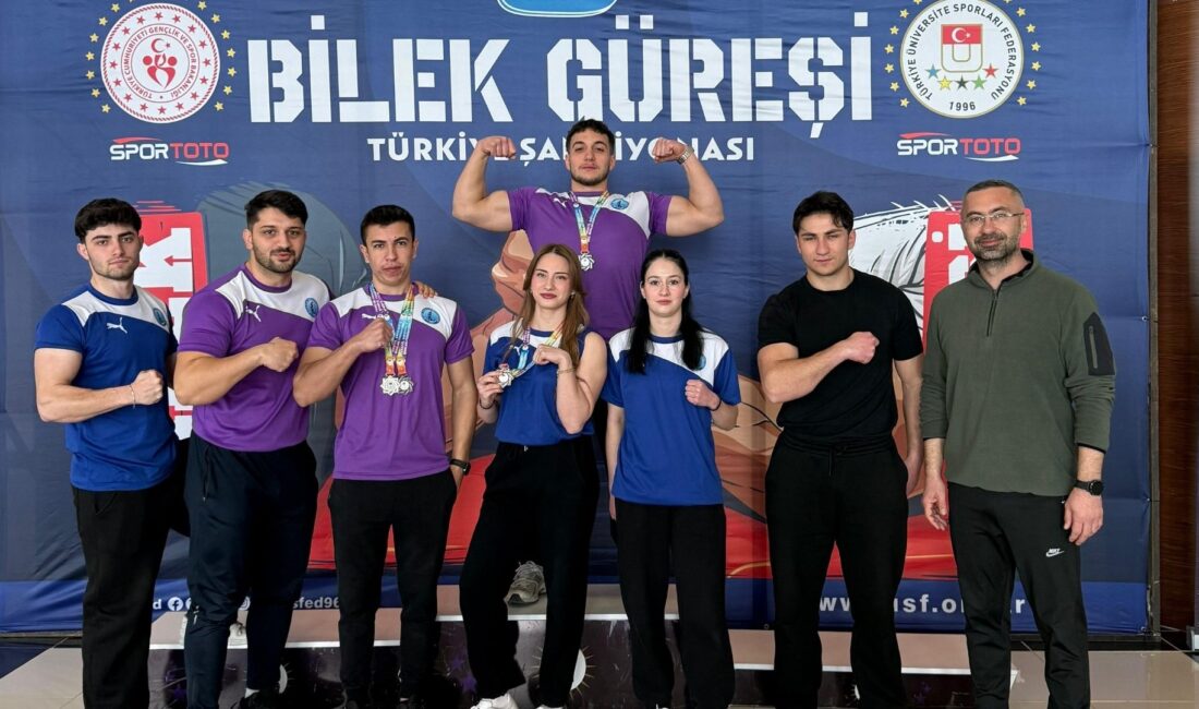 Afyon Kocatepe Üniversitesi Spor Bilimleri Fakültesi öğrencilerinden oluşan Bilek Güreş