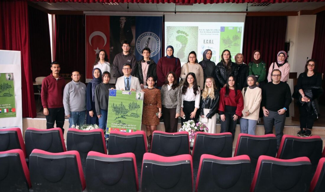 Afyon Kocatepe Üniversitesinin (AKÜ) ortağı olduğu Erasmus+ KA220-SCH Okul Eğitimi