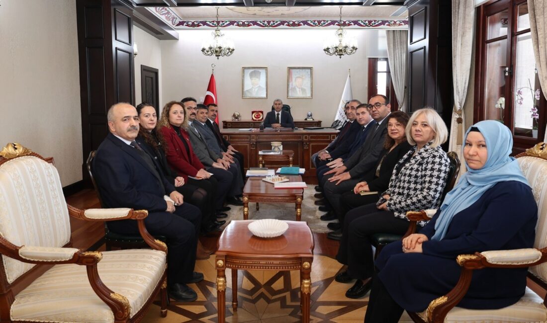 Afyonkarahisar Valisi Dr. Naci Aktaş başkanlığında, valilik birim müdürlerinin katılımıyla