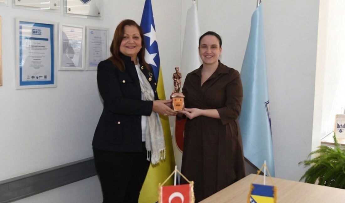 Afyonkarahisar Belediye Başkanı Burcu Köksal, Bosna-Hersek’in başkenti Saraybosna’ya gerçekleştirdiği ziyarette,