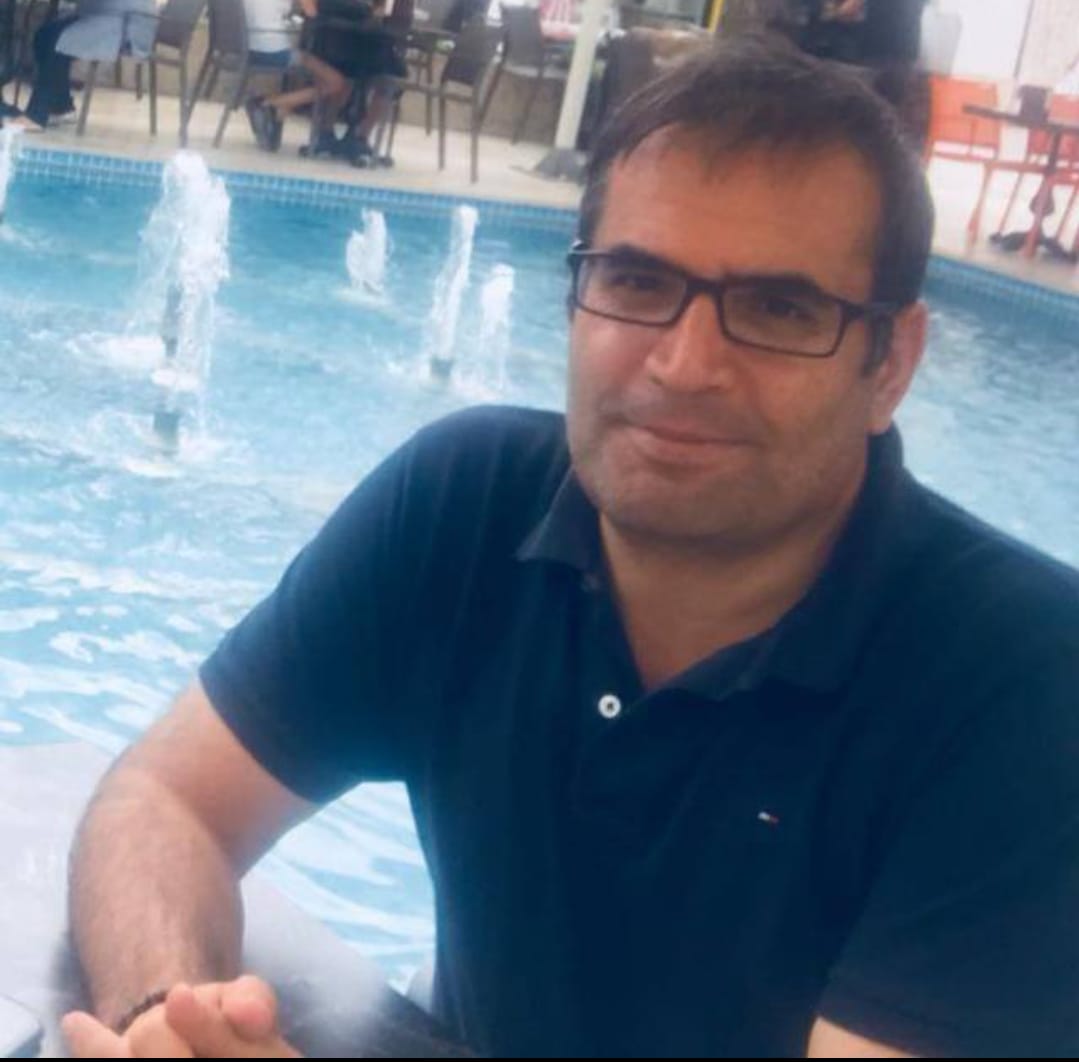 Hüseyin Bay yazar fotoğrafı