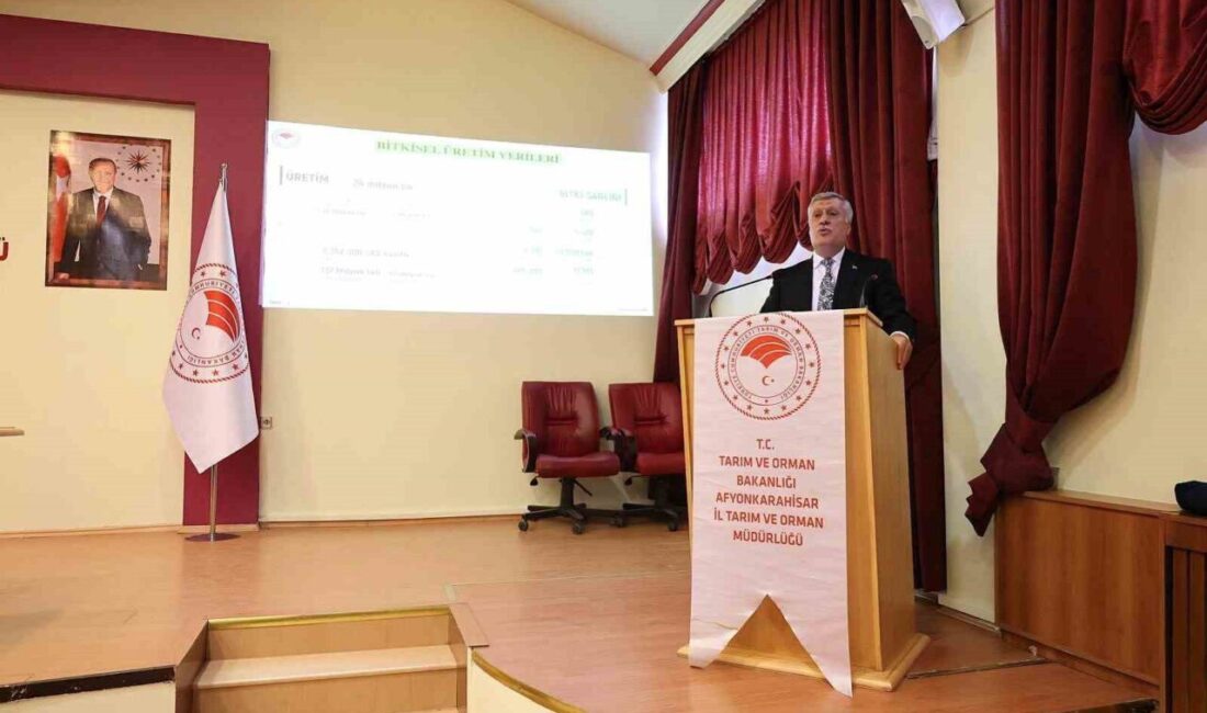 Afyonkarahisar’da bitki koruma ürünleri satan bayilere yönelik eğitim çalışması yapıldı.