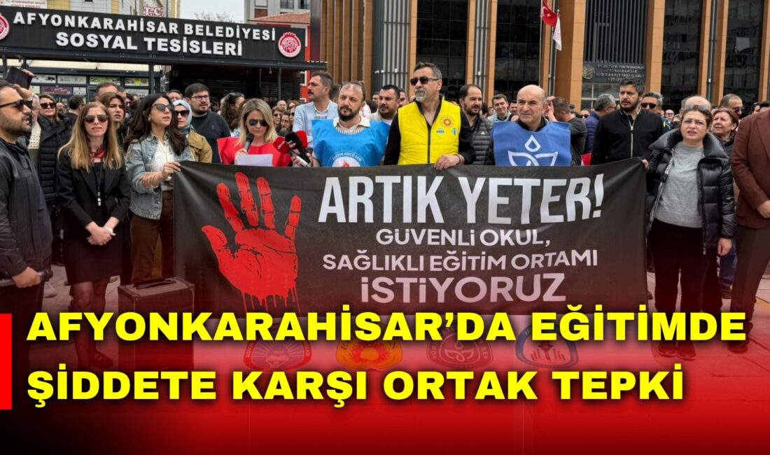 Afyonkarahisar’da eğitim sendikaları, Şanlıurfa’nın Siverek ilçesinde bir lisede yaşanan silahlı