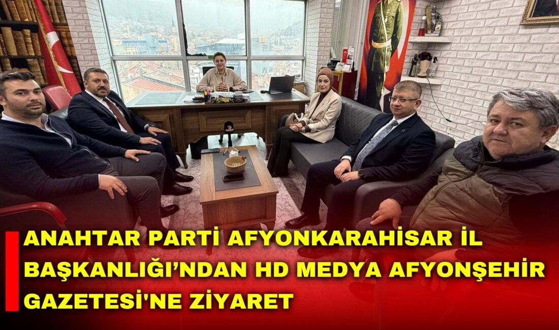Anahtar Parti Afyonkarahisar İl Başkanı Üzeyir Aladağ ve beraberindeki il