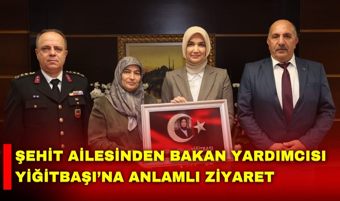 Afyonkarahisar eski Valisi ve İçişleri Bakan Yardımcısı Doç. Dr. Kübra