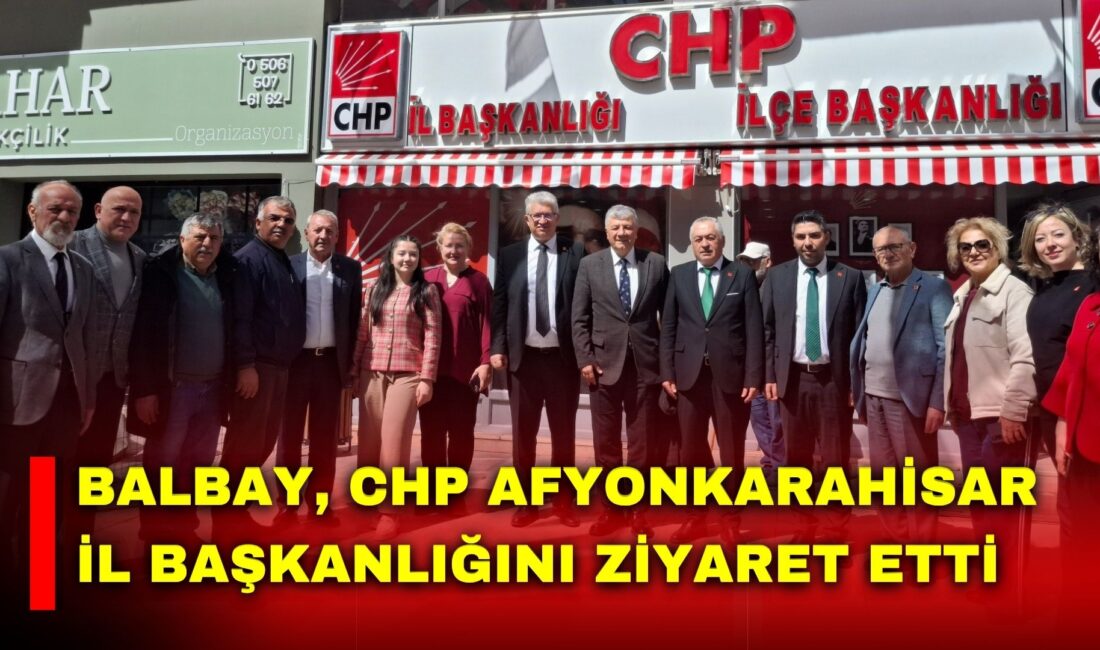 Cumhuriyet Gazetesi yazarı ve önceki dönem İzmir milletvekili Mustafa Balbay,