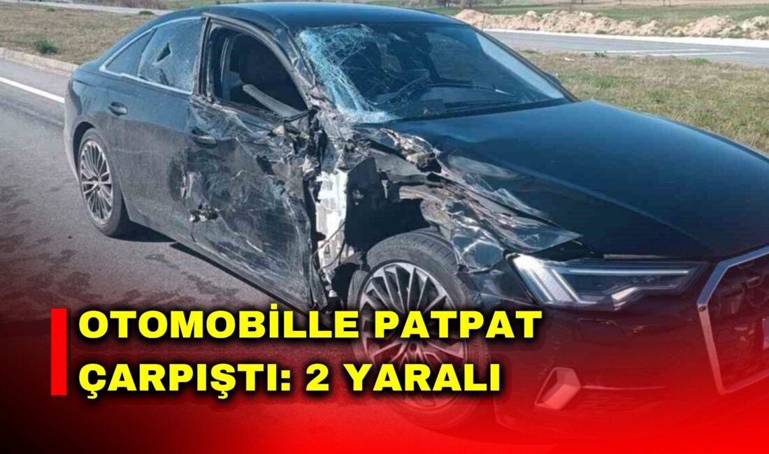 Afyonkarahisar’da otomobil ile patpat diye tabir edilen tarım aracının çarpışması