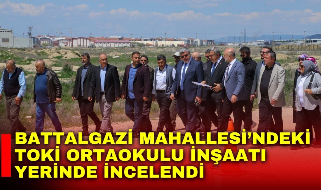 AK Parti Afyonkarahisar heyeti, eğitim yatırımları kapsamında Battalgazi Mahallesi’nde bulunan