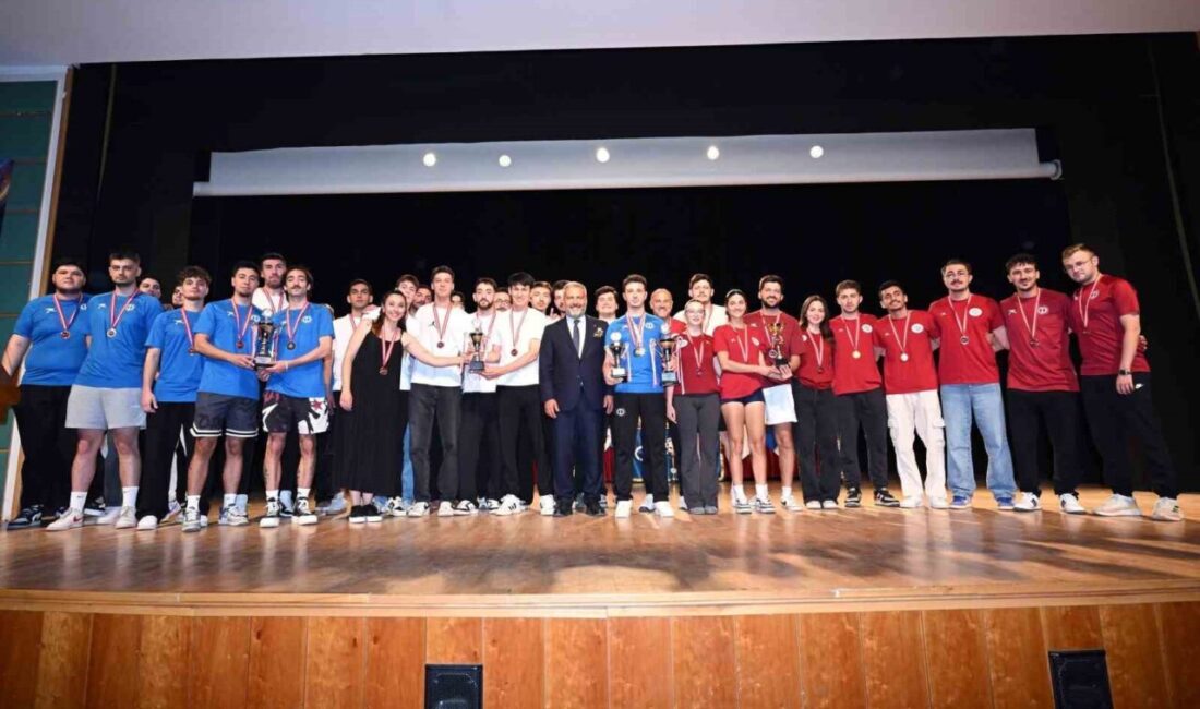 Anadolu Üniversitesi, Türkiye Üniversite Sporları Federasyonu (TÜSF) tarafından düzenlenen ulusal
