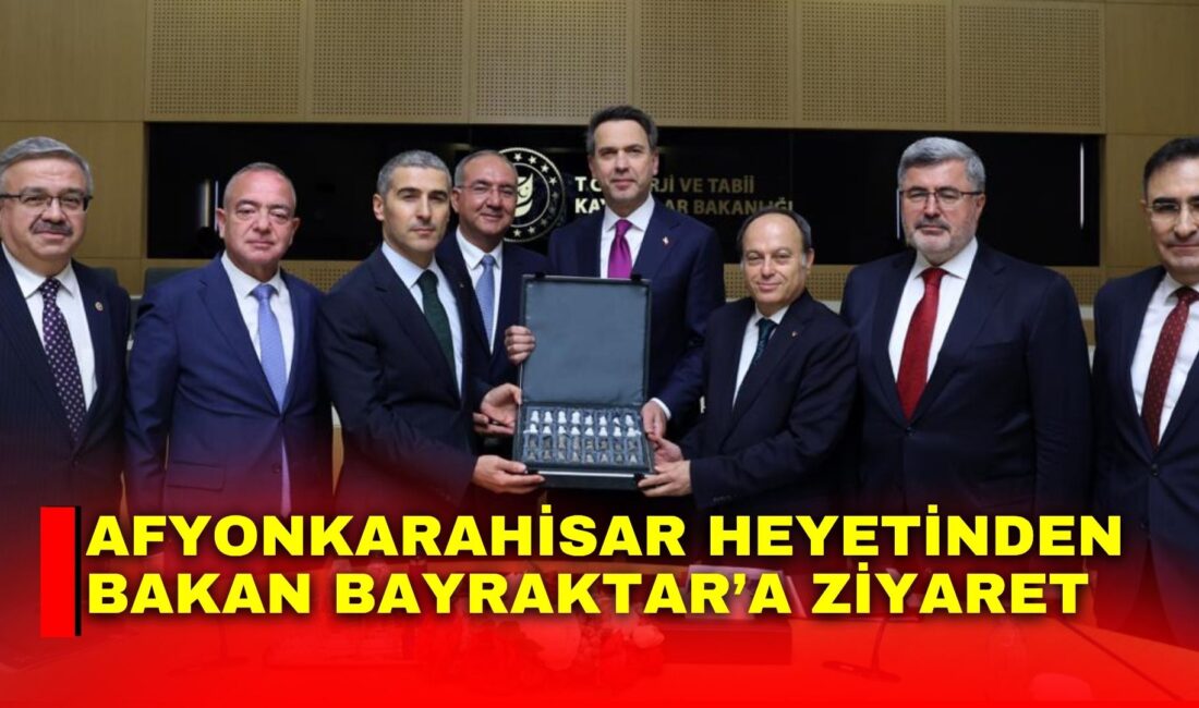 Afyonkarahisar heyetinden Bakan Bayraktar’a ziyaret Afyonkarahisar Valisi Dr. Naci Aktaş, AK Parti Afyonkarahisar Milletvekilleri Ali