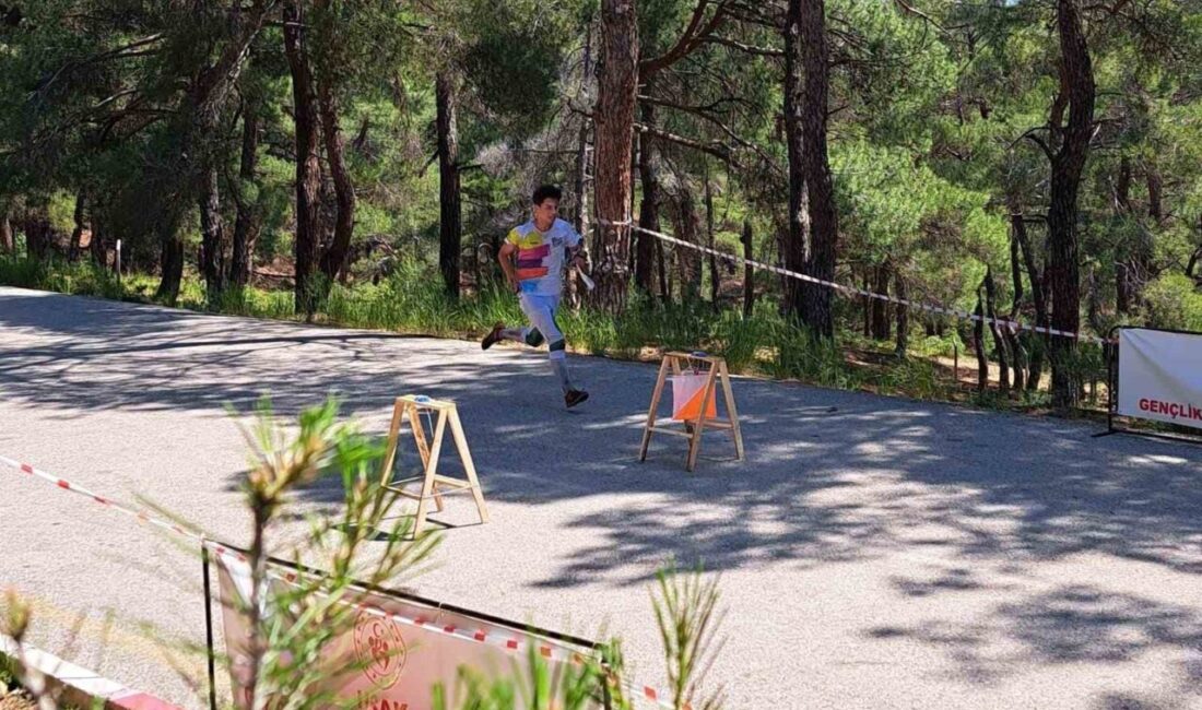 Aliağa İlçe Gençlik ve Spor Müdürlüğü bünyesinde oryantiring eğitimi alan