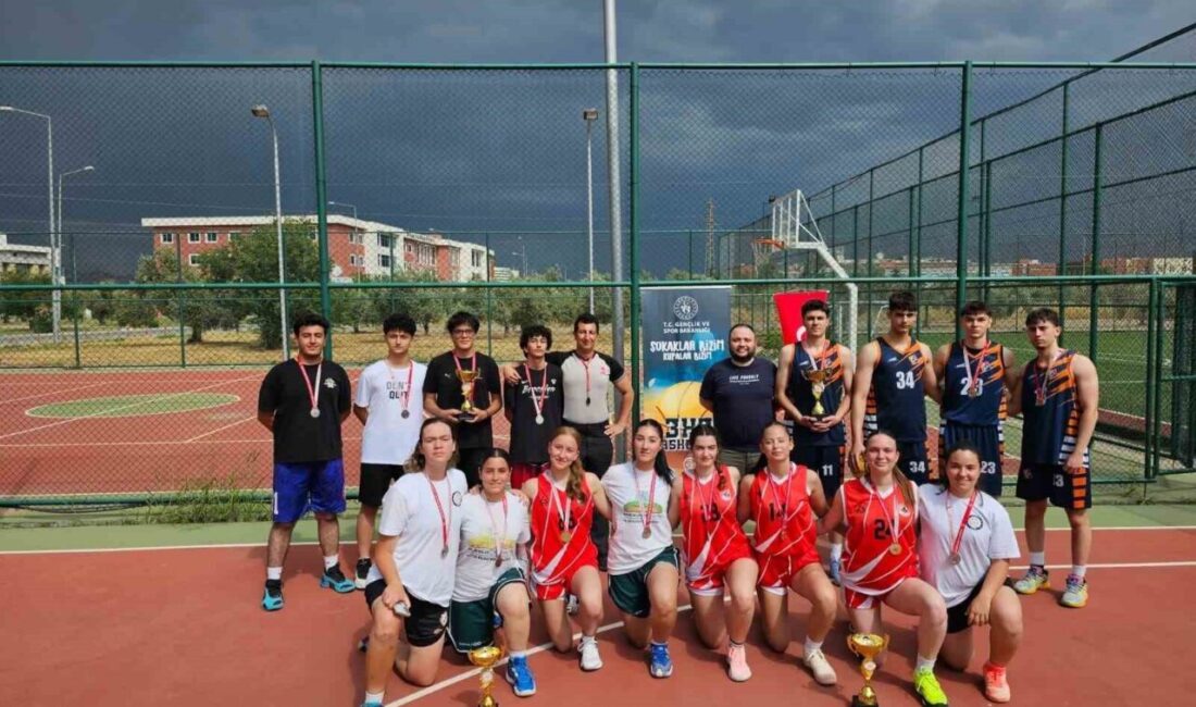 Ulusal Spor Projeleri kapsamında Aydın’da düzenlenen 3×3 Basketbol ve 5×5