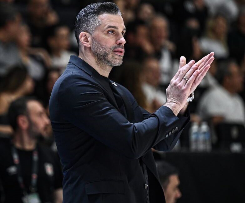 Türkiye Sigorta Basketbol Süper Ligi play-off yarı final serisi ikinci