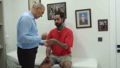 2017 yılında Fethiye’de geçirdiği trafik kazasında kopan sol el bileğinin