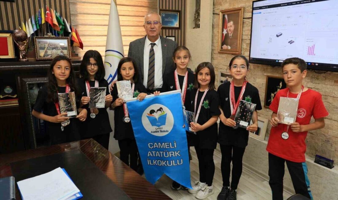 Denizli İl Okullararası Atletizm Minikler Kategorisi müsabakalarında takım ve ferdi