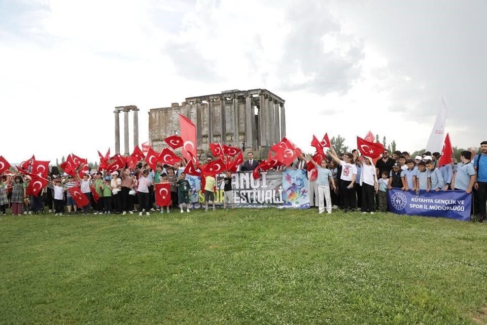 Kütahya’nın Çavdarhisar ilçesinde, tarihi miras ile sporu buluşturan Aizanoi Spor
