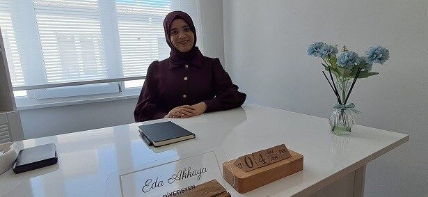 Diyetisyen Eda Akkaya, yaz aylarında artan sıcaklıklarla birlikte yalnızca su