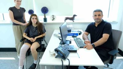 Sağlık turizmi kapsamında İngiltere’den Mersin’e gelen 15 yaşındaki futbolcu, Mersin