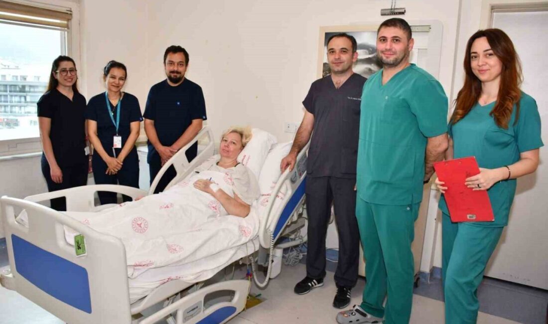 Solunum sıkıntısı, karında aşırı büyüme, yaygın enfeksiyon (sepsis) şüphesi nedeniyle
