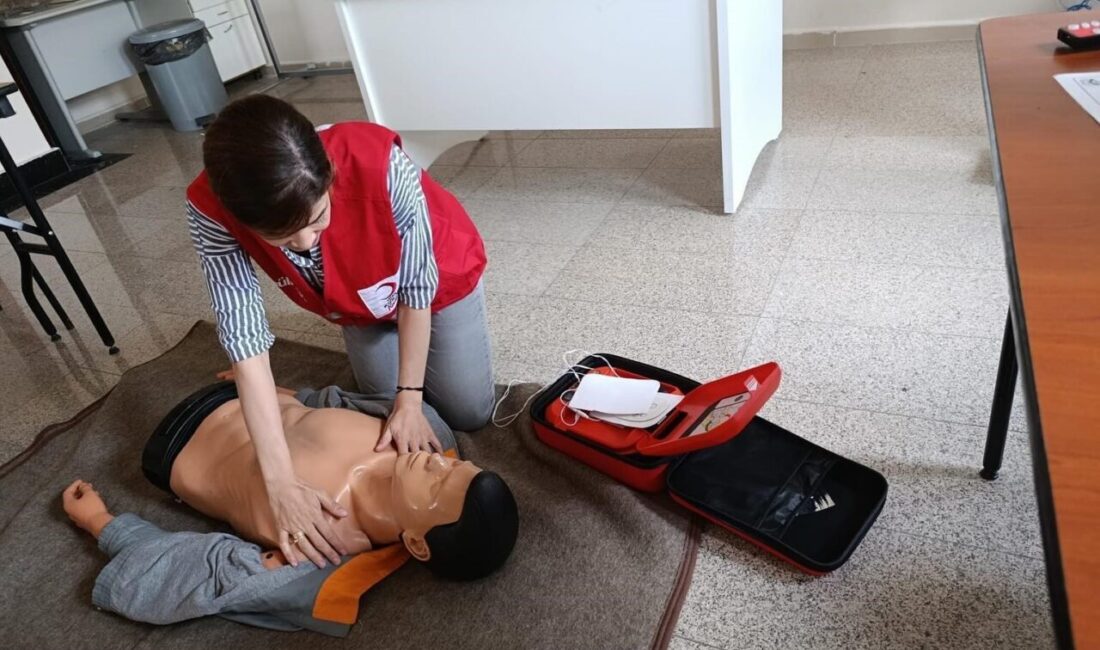 Erzincan İl Sağlık Müdürlüğünce, toplumsal ilk yardım bilincinin artırılması amacıyla