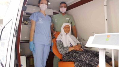 Aydın Büyükşehir Belediyesi tarafından hayata geçirilen Mobil Diş Kliniği Aracı