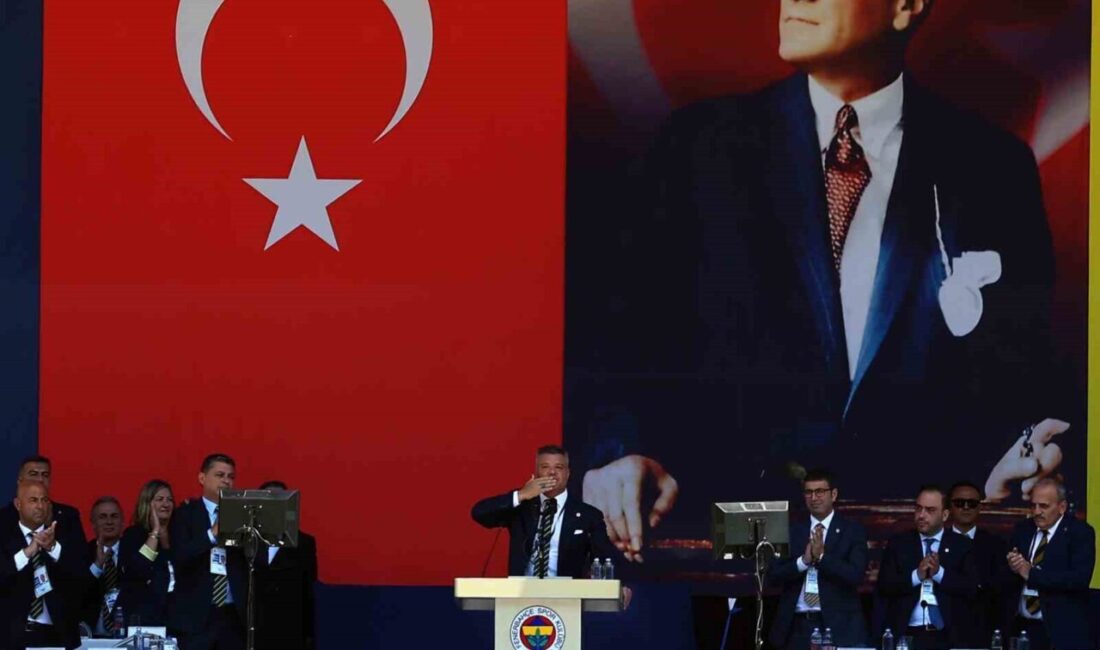 Fenerbahçe Başkanı Sadettin Saran, kongrede yaptığı konuşmada, “Benim hikayemde süre
