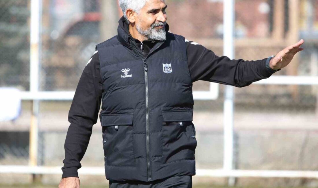 Sivasspor’da teknik direktör İsmet Taşdemir ile yollar ayrıldı. Kırmızı-beyazlı kulüp,