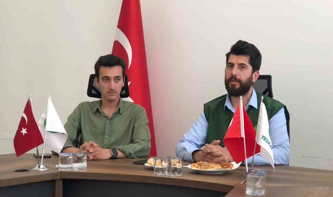 Yeşilay Denizli Şube Başkanı Fatih Gün, düzenlediği basın toplantısında kent
