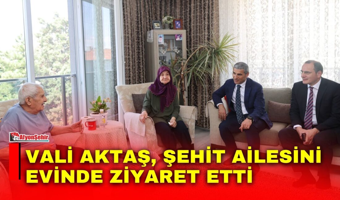 Afyonkarahisar Valisi Dr. Naci Aktaş, Çay ilçesinde şehit Kadir Özcan'ın