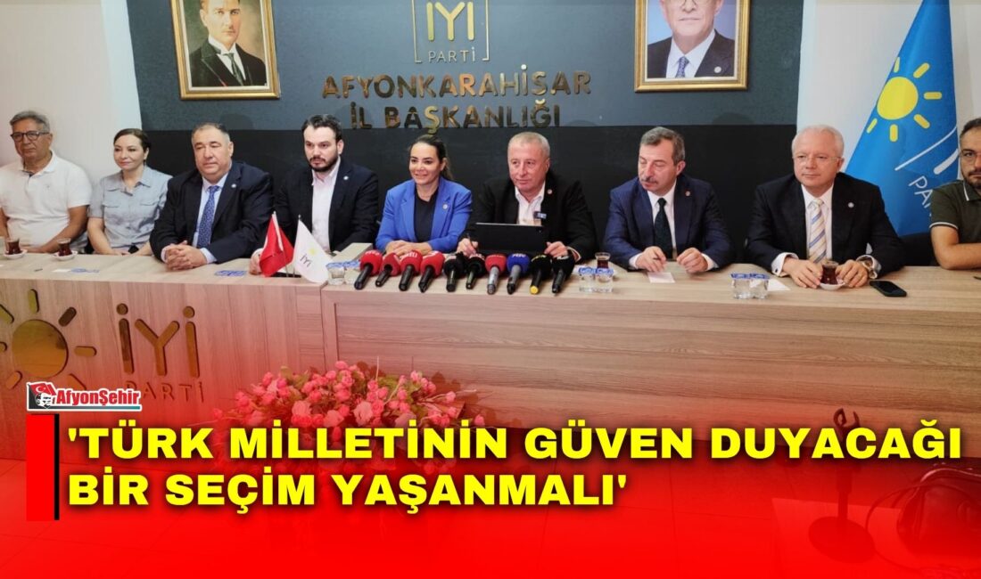 İYİ Parti Genel Merkez heyeti, Afyonkarahisar programı kapsamında basın toplantısı