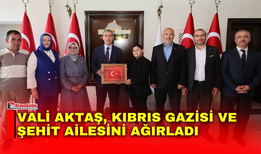 Afyonkarahisar Valisi Dr. Naci Aktaş, Kıbrıs Gazisi Sadık Çöygün ile